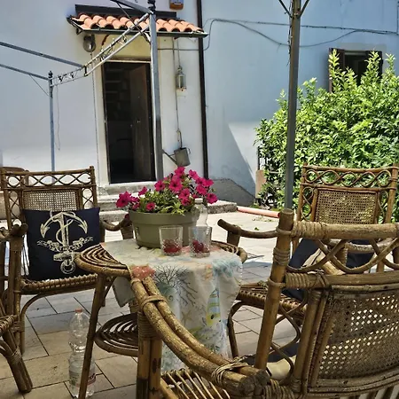 Casa Padronale Anima 7 بيت للعطل أَميليا